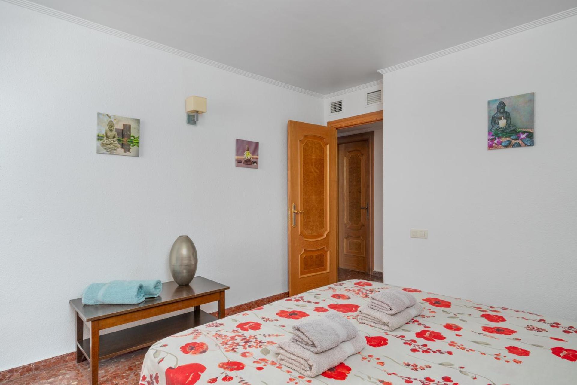 Beachfront, Two Bed- & Bathrooms, Private Parking Fuengirola Eksteriør billede