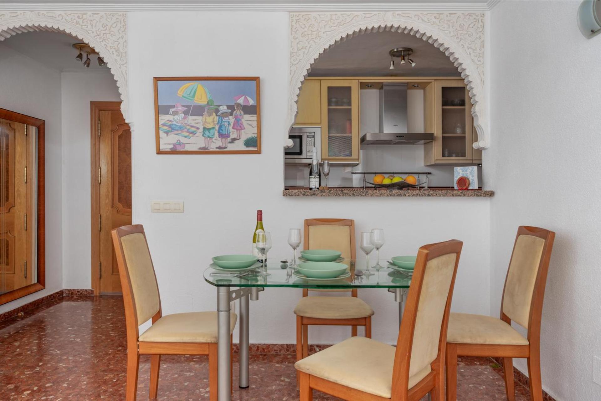 Beachfront, Two Bed- & Bathrooms, Private Parking Fuengirola Eksteriør billede