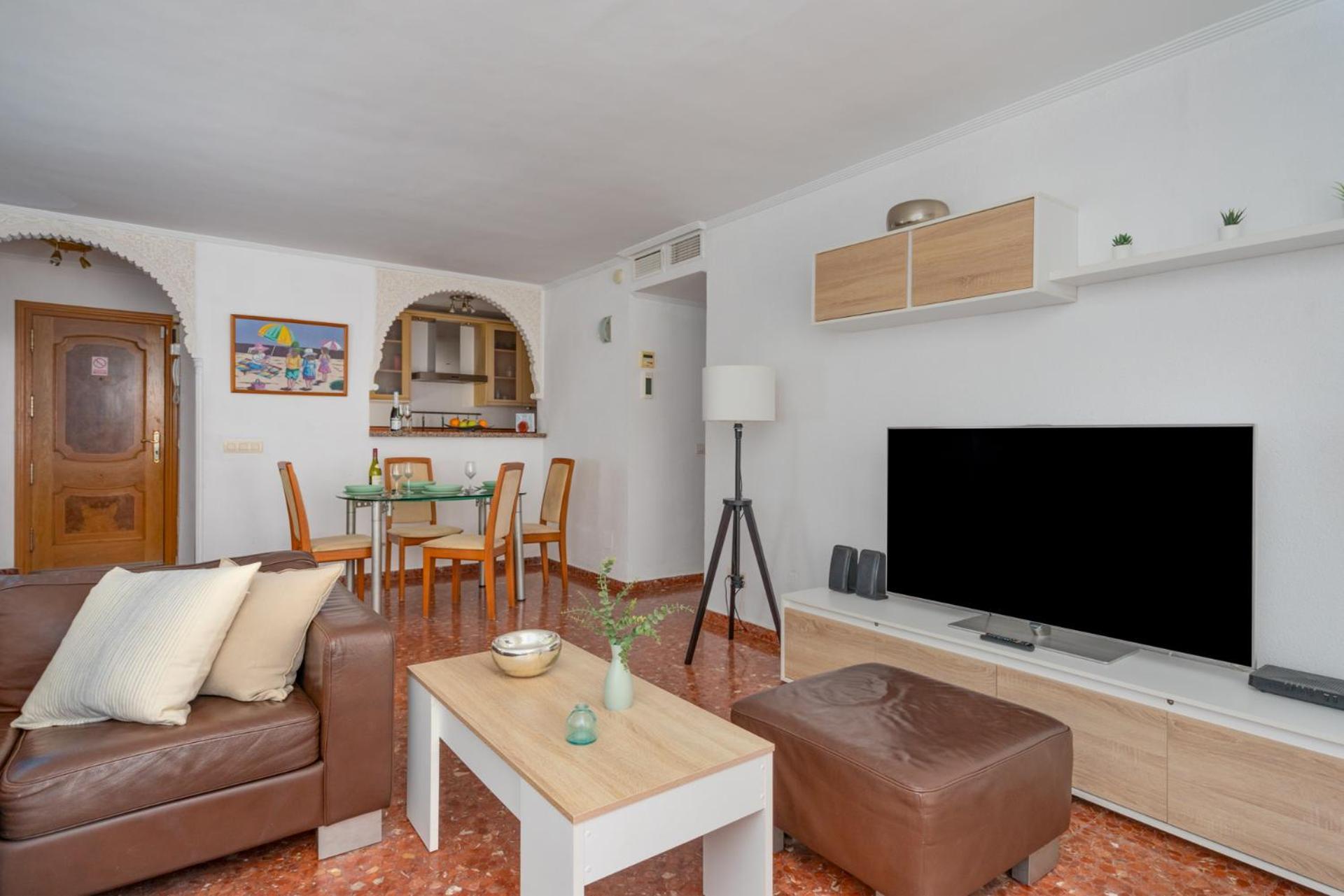 Beachfront, Two Bed- & Bathrooms, Private Parking Fuengirola Eksteriør billede
