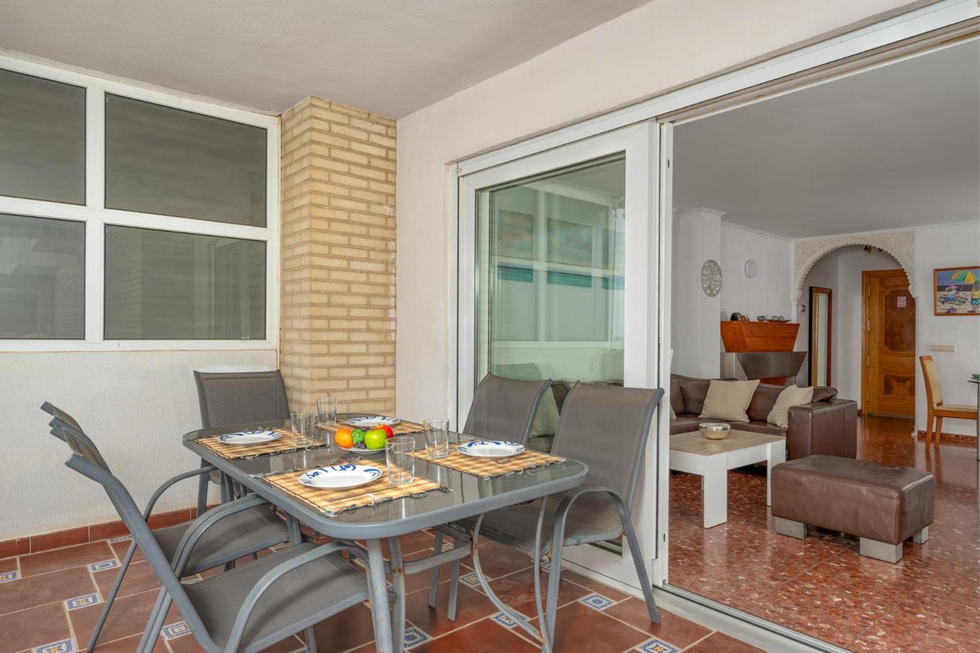 Beachfront, Two Bed- & Bathrooms, Private Parking Fuengirola Eksteriør billede